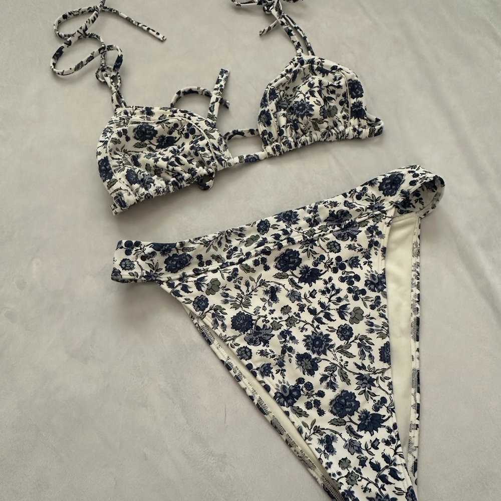 Abercrombie & Fitch Blue and White Floral Bikini